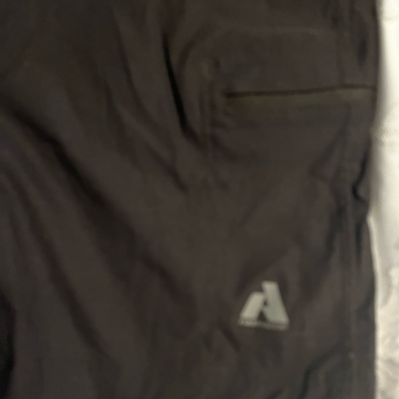 NWT Eddie Bauer WR Guide Short size 12 Black hiking shorts - Picture 2 of 8